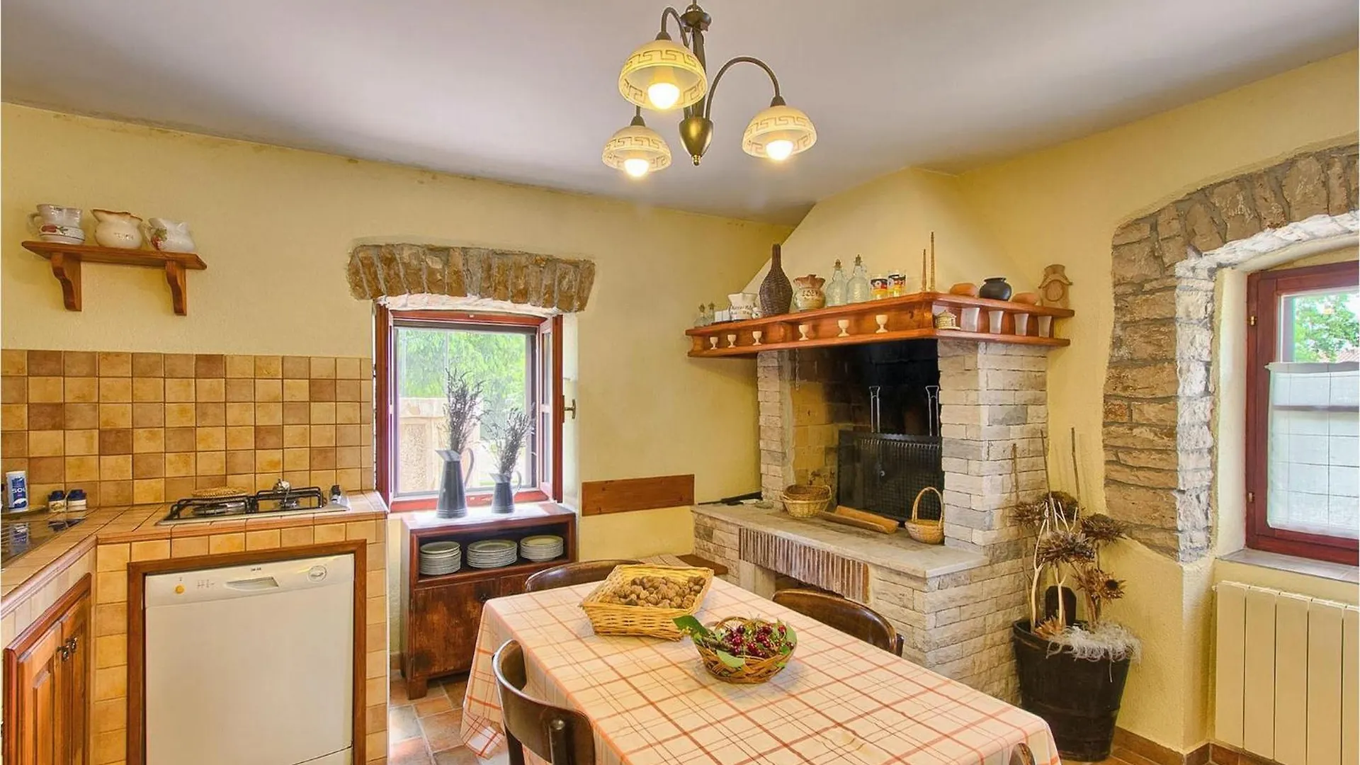 Holiday home Villa Edera Jursici