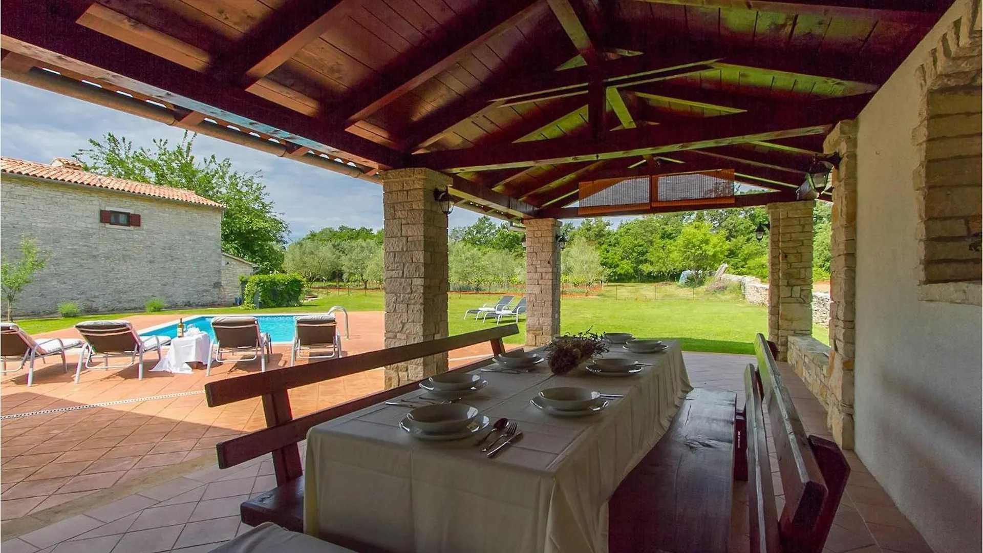 Villa Edera Jursici Holiday home