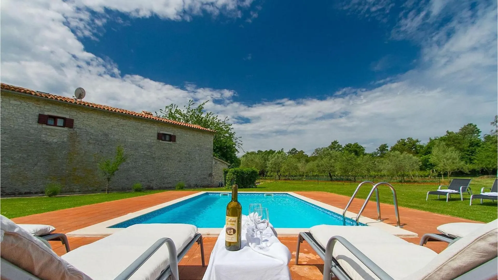 Holiday home Villa Edera Jursici